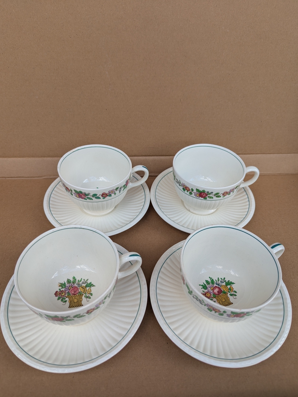 4 Wedgwood Belmar Tea Cup & Saucer Set Etruria England Floral Basket Cottagecore